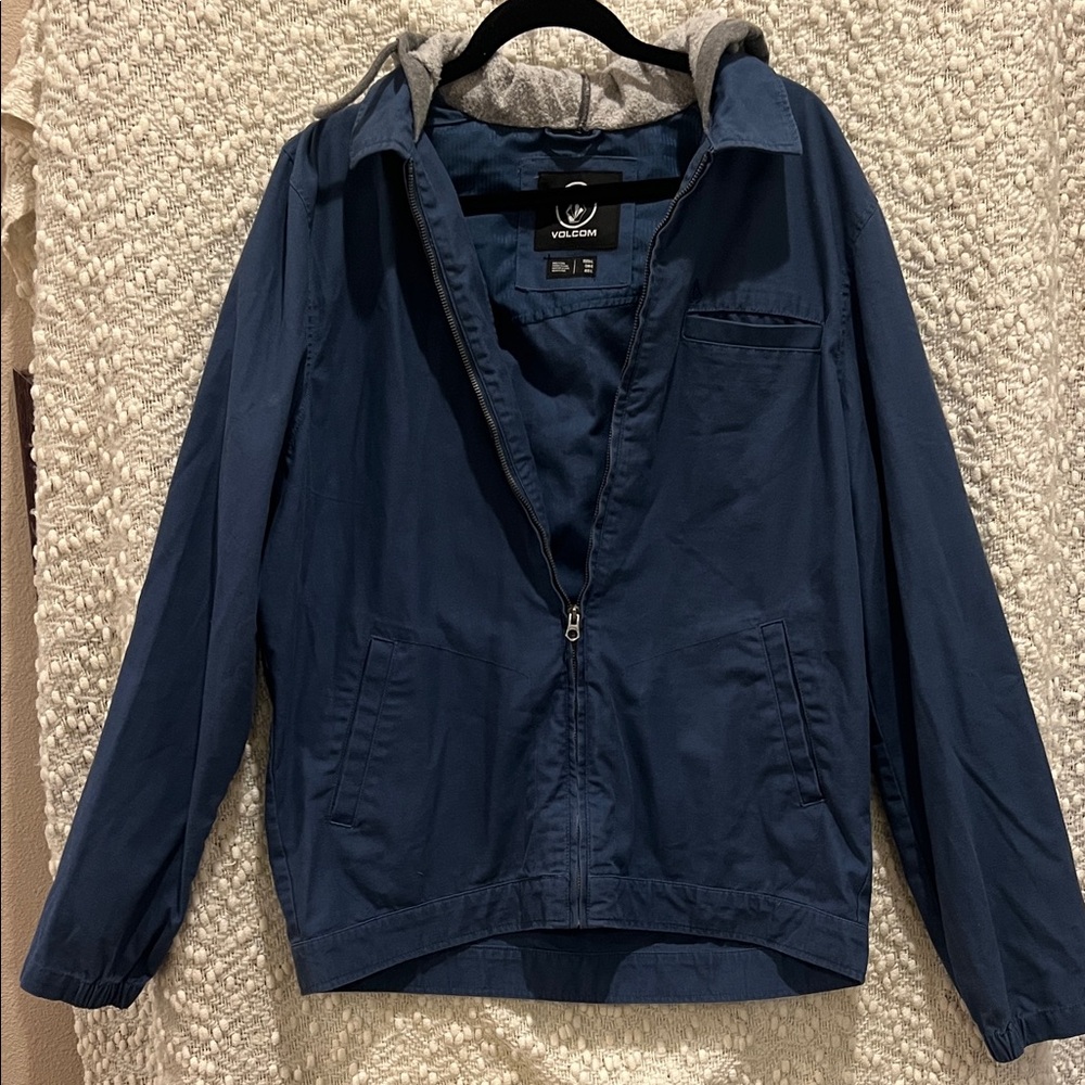 New Without Tags Volcom  Blue Utility Jacket with gray hoodie